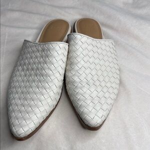 Elegant White Woven Mules 7.5